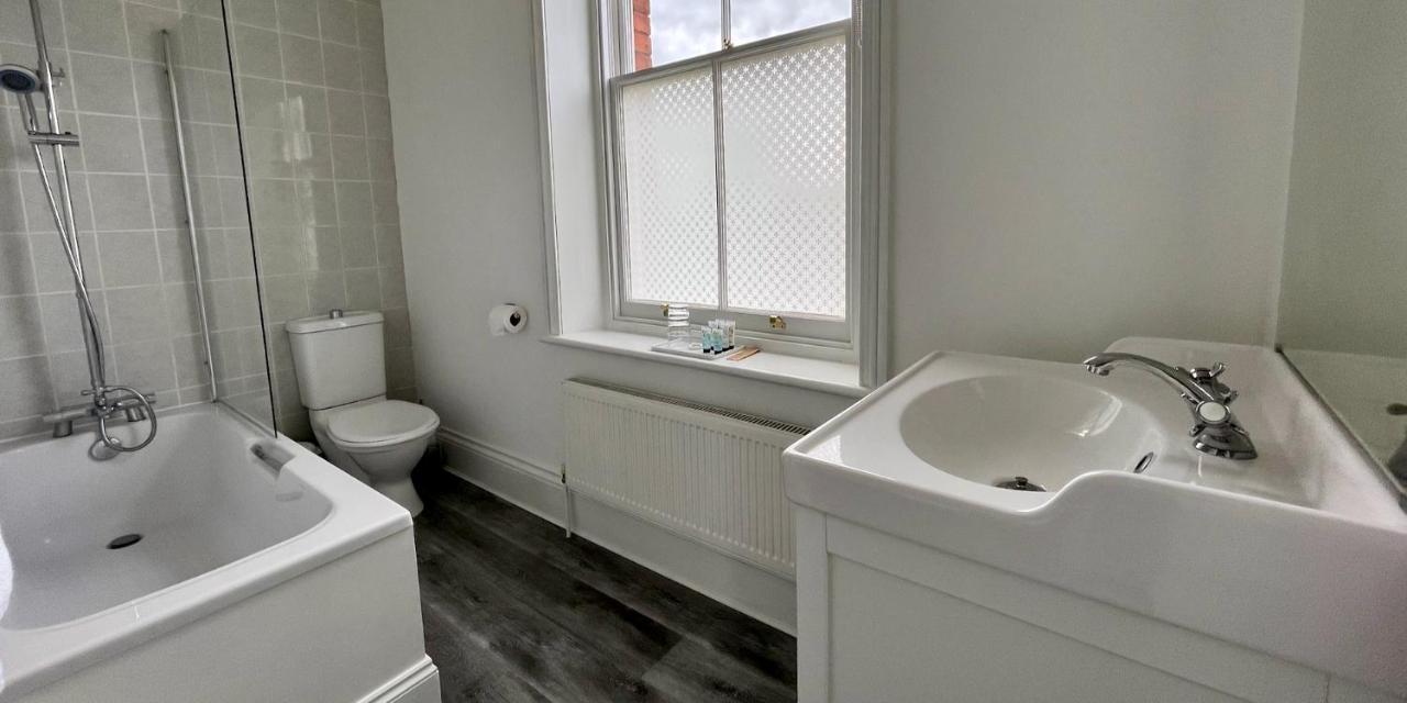 Portman Lodge 布兰德福德福鲁姆 外观 照片